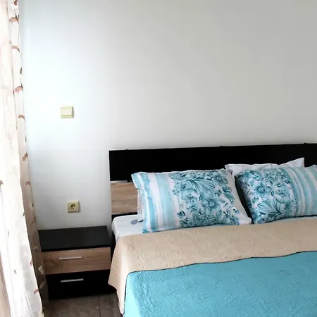 Bright & Quiet Two Bedroom House Kavala