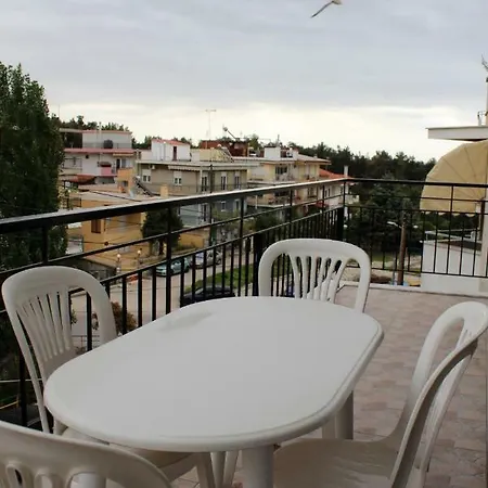 Bright & Quiet Two Bedroom House * Kavala