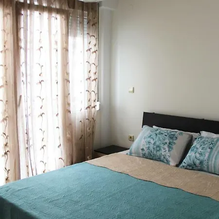 Apartmán Bright & Quiet Two Bedroom House *
